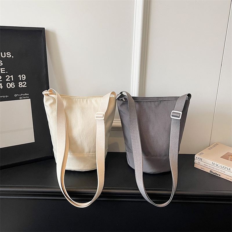 Custom Logo/Design Bucket Tote - Interior Design Logo ulasan dan harga