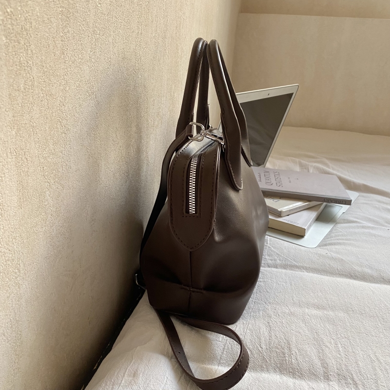 MOODS Vintage Top-handle Bags  - Interior Design Trends 2026 ulasan dan harga