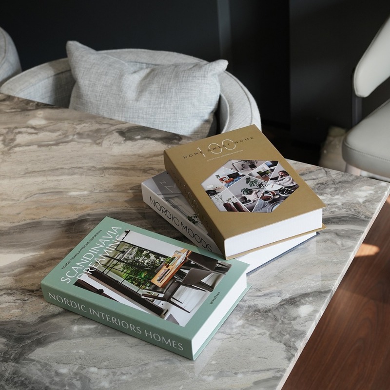 Simple Fake Books Ornament Bed - Interior Design Book ulasan dan harga