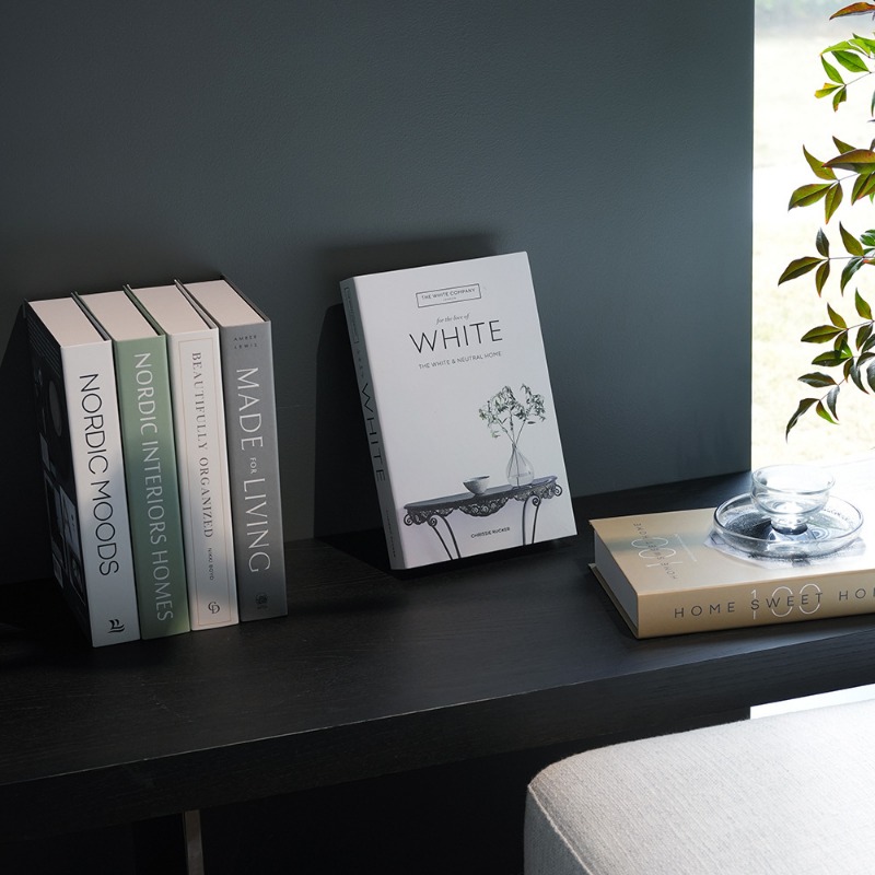 Simple Fake Books Ornament Bed - Interior Design Book ulasan dan harga